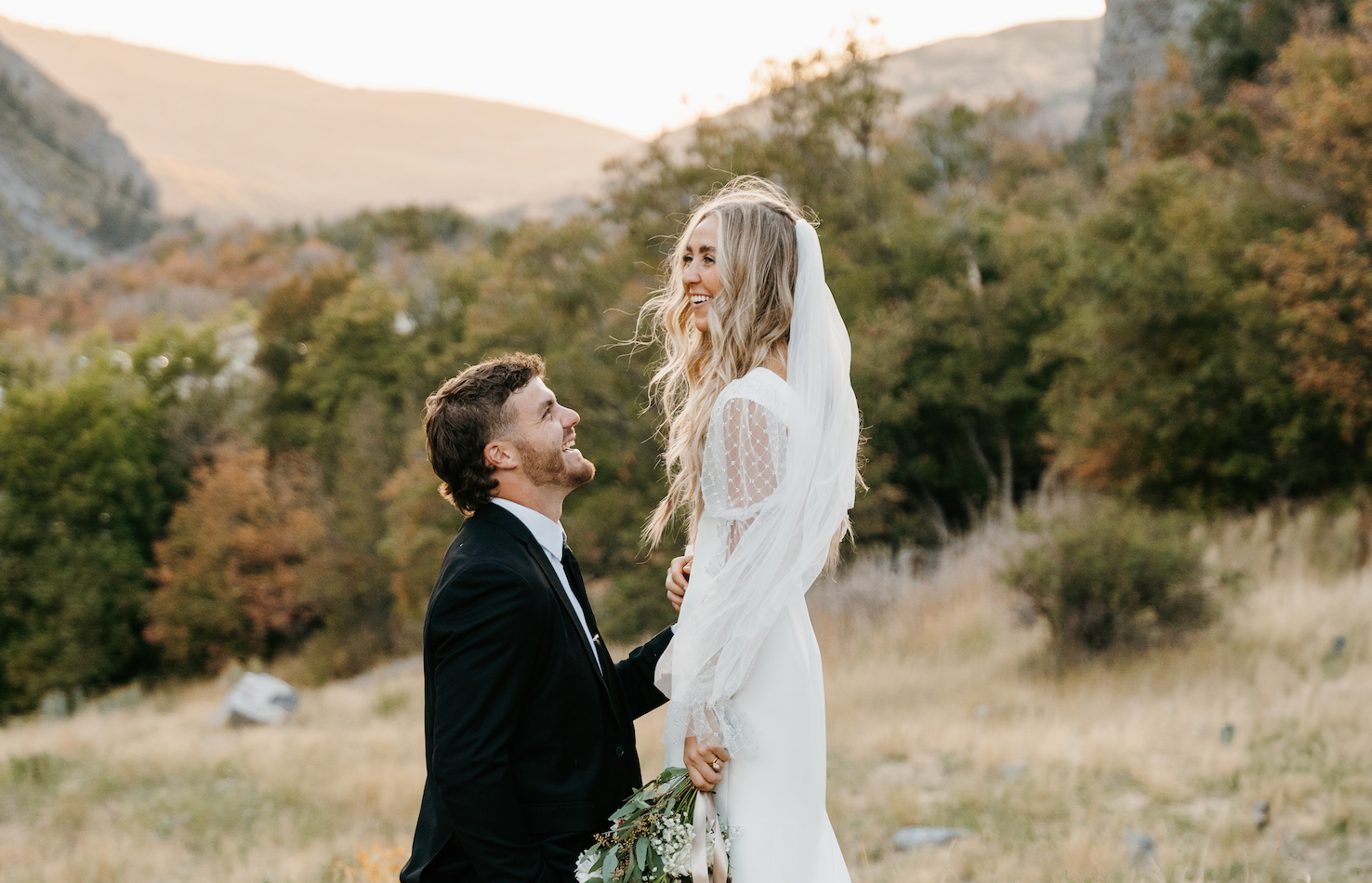 Provo Canyon Bridal Photography Session, Fall Wedding Portrait Photography Session, Fall Leaves Photo Inspiration