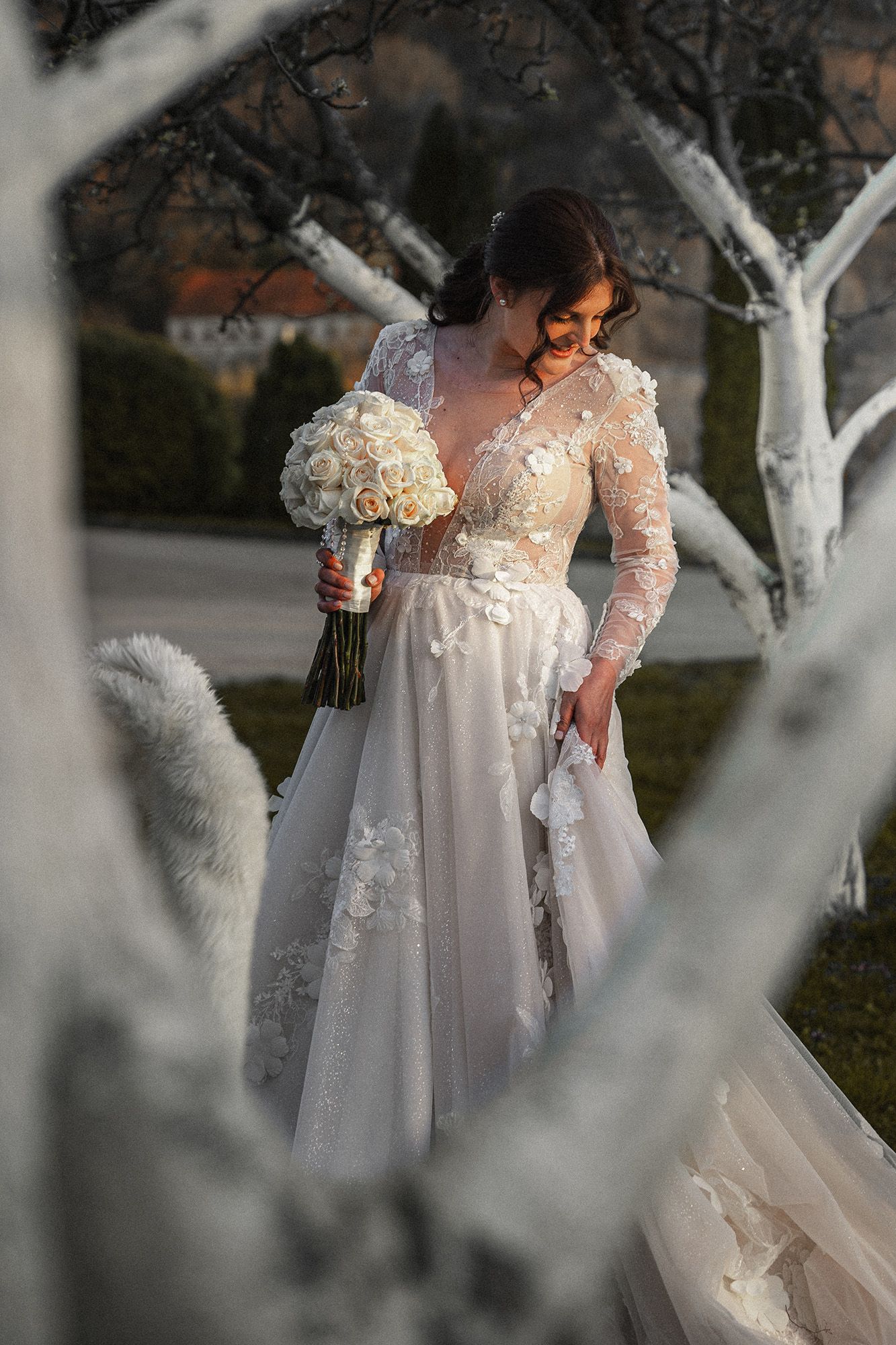 Braut in ihrem Hochzeitskleid