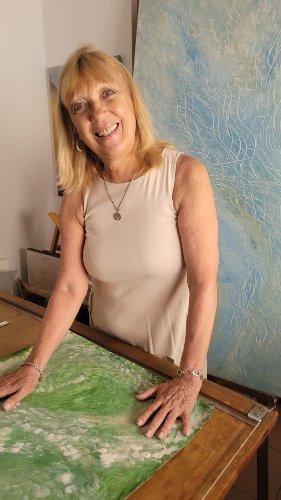 Biography - Nelida Krutas | Architect & Artist | Argentina