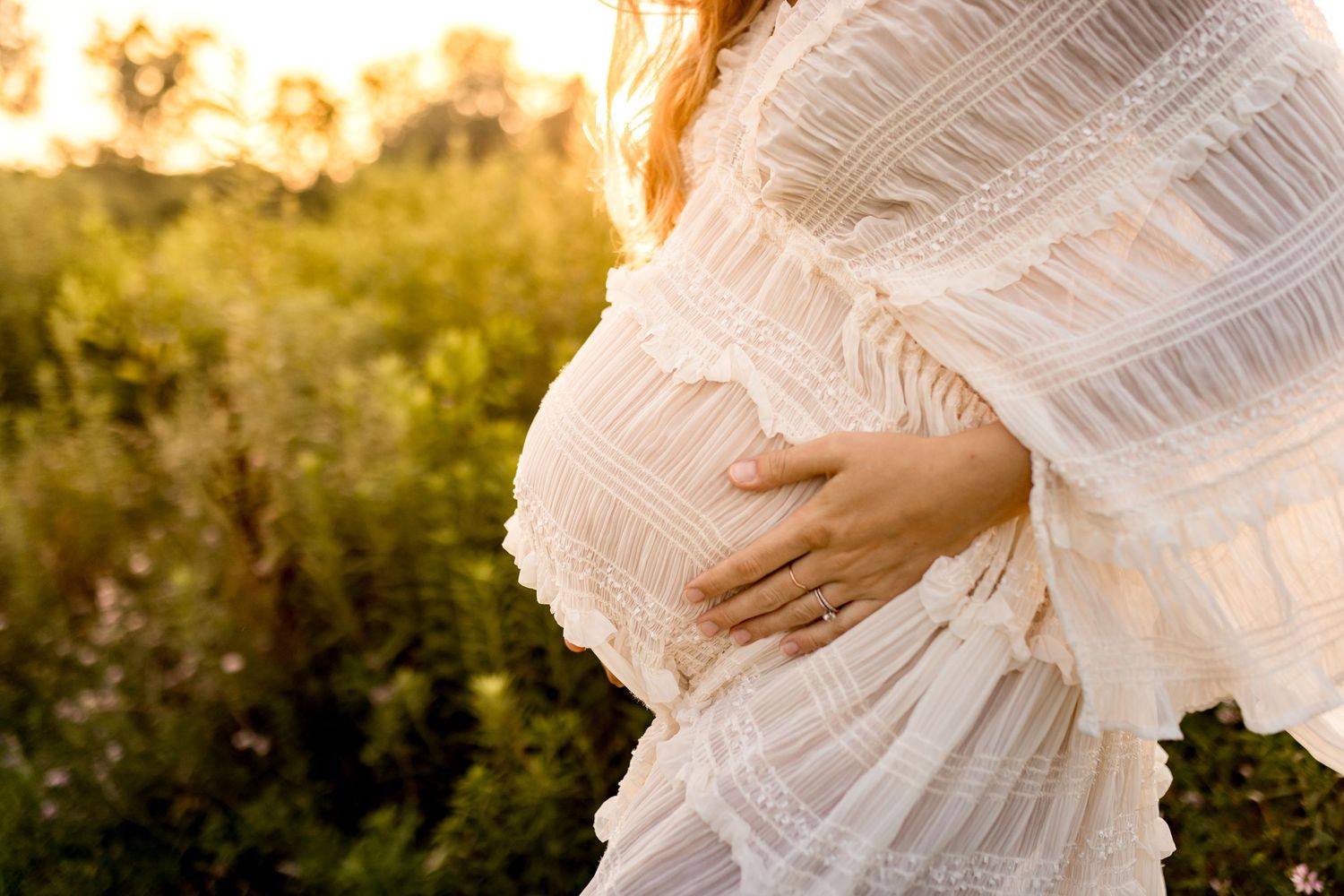 Outdoor Maternity Photographer in Marion Indiana