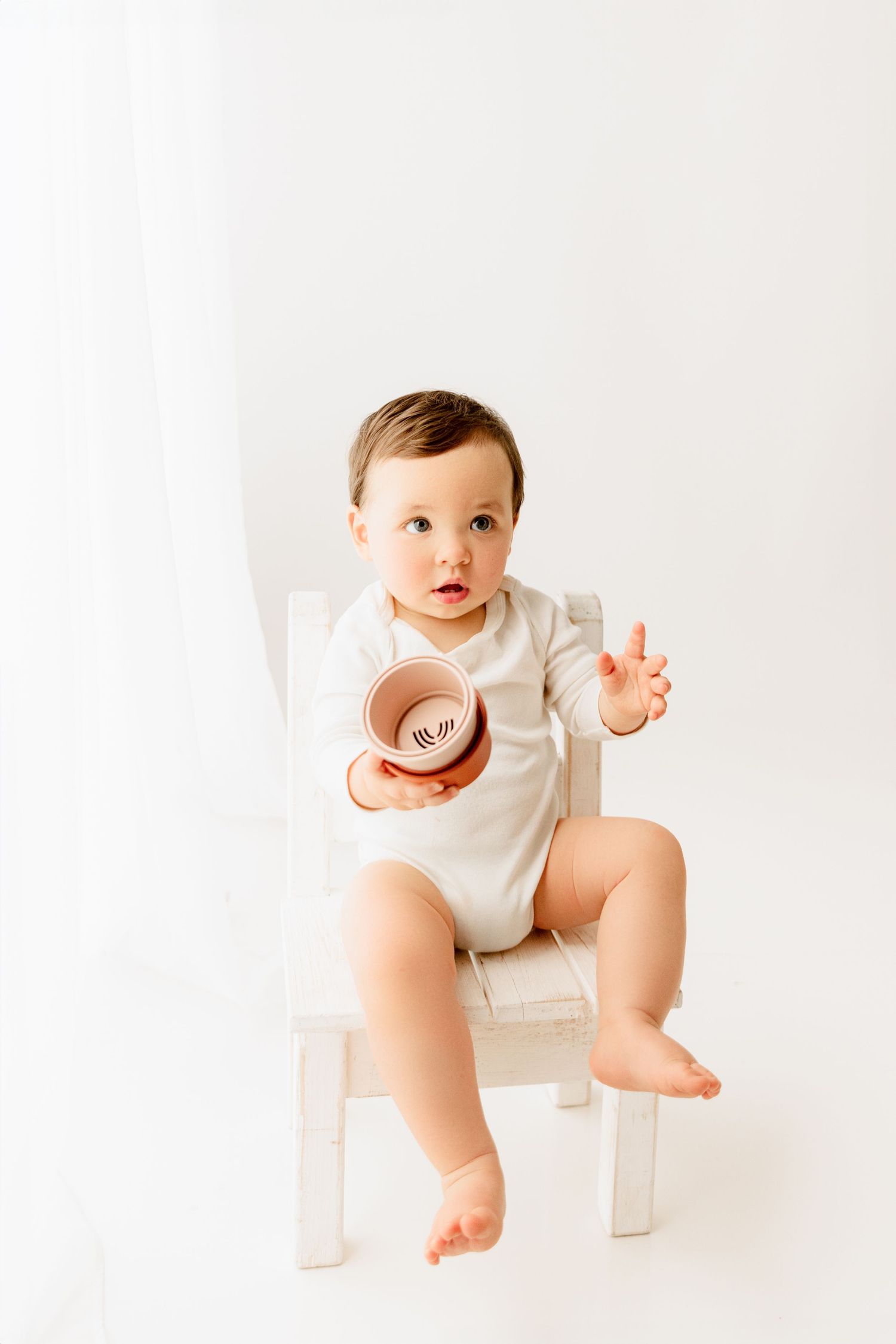 Milestone and Baby Photographer in Marion Indiana