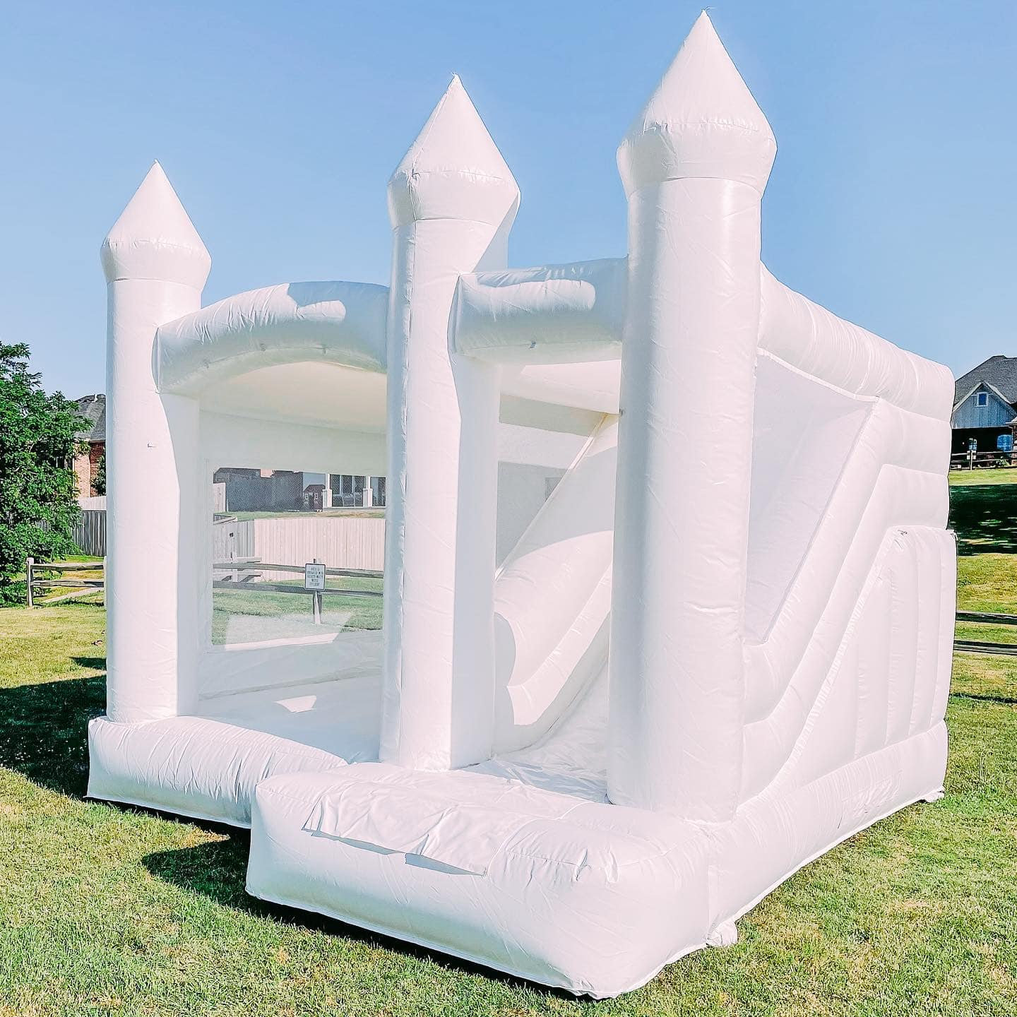 White Bounce House Rental - Evnt Wrks NWA