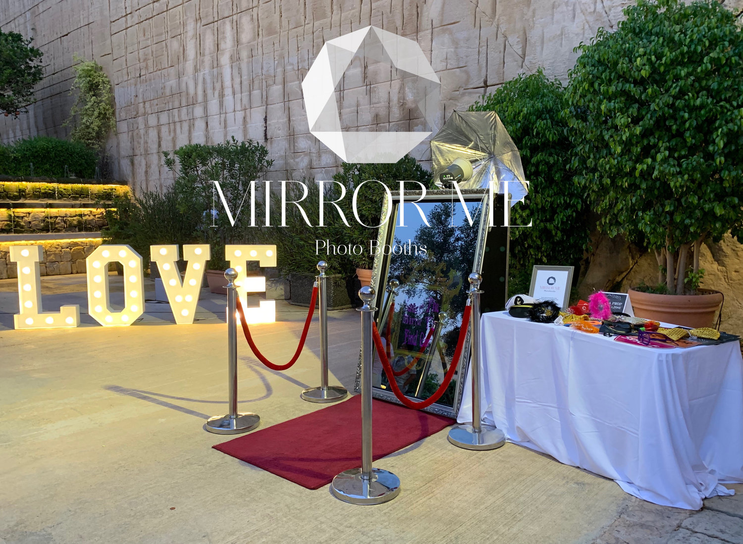 Contact Mirror Me Malta Photo Booth