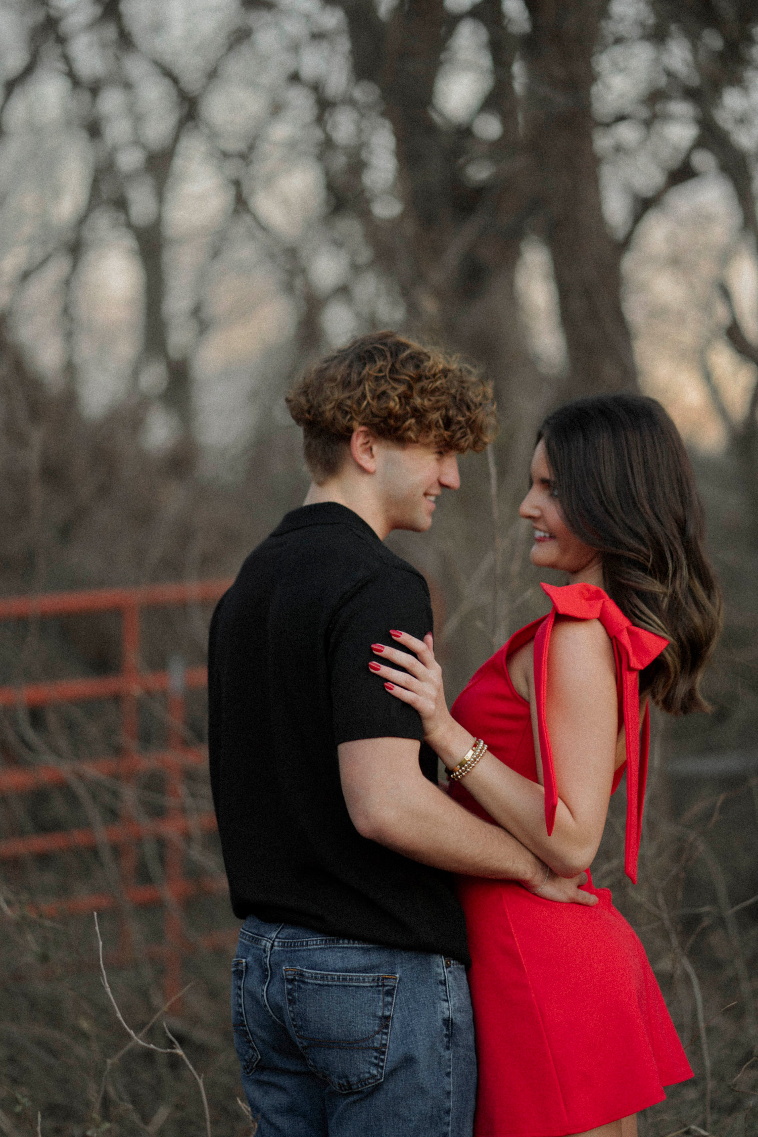 Capture Love in Every Frame: Valentine’s Day Photoshoot Ideas - Motion ...