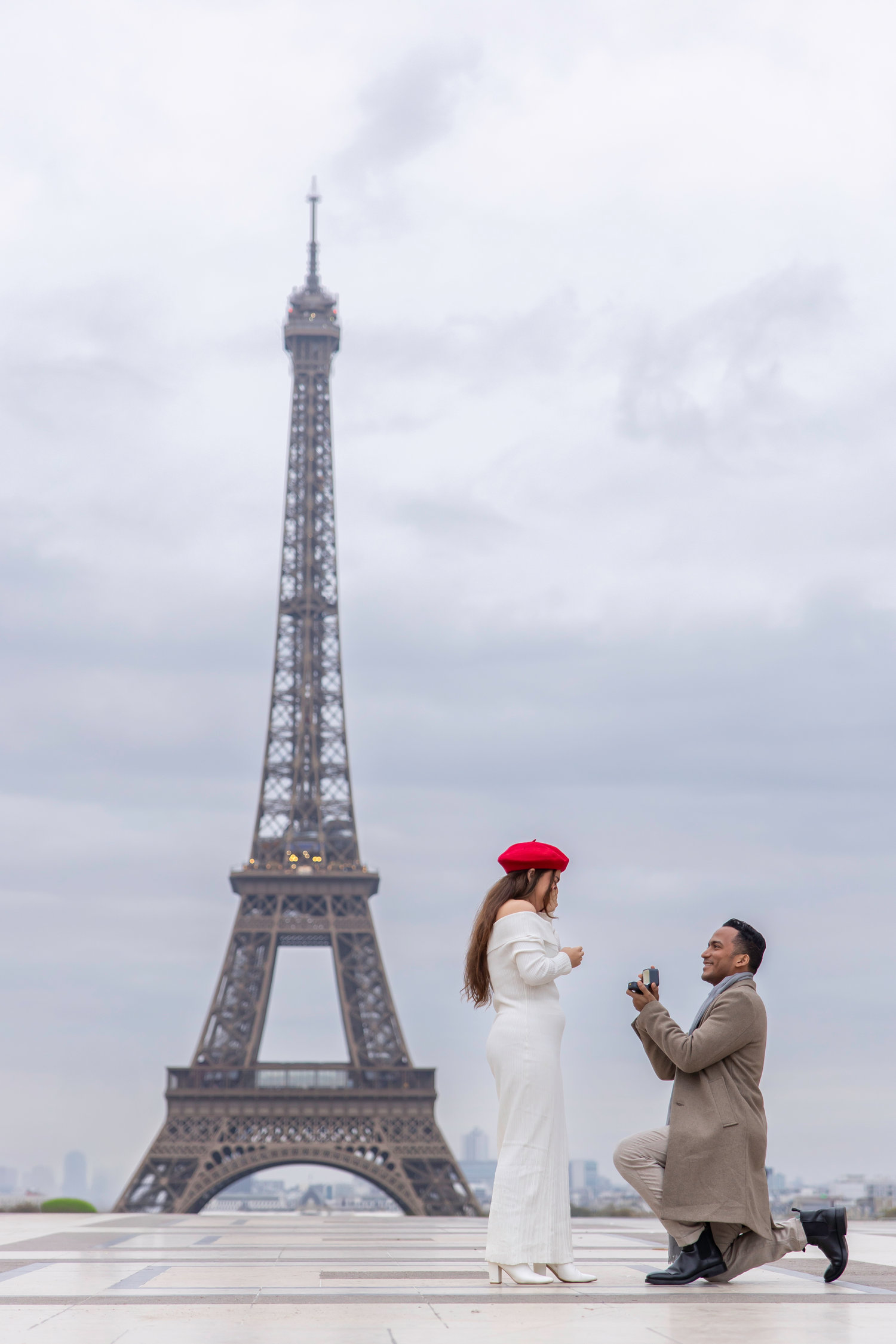 About Us | Professional Paris Photographer - Paris Photo Session