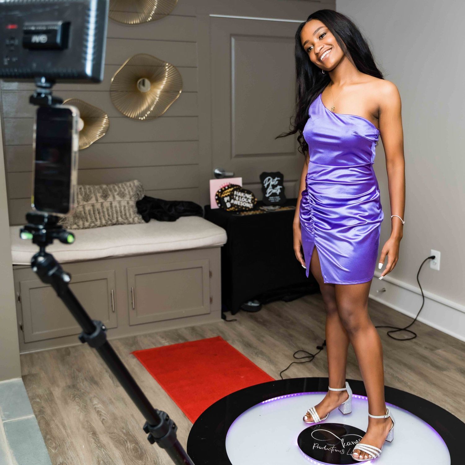 Behind-the-scenes photo with ring light and camera setup for content creation.
