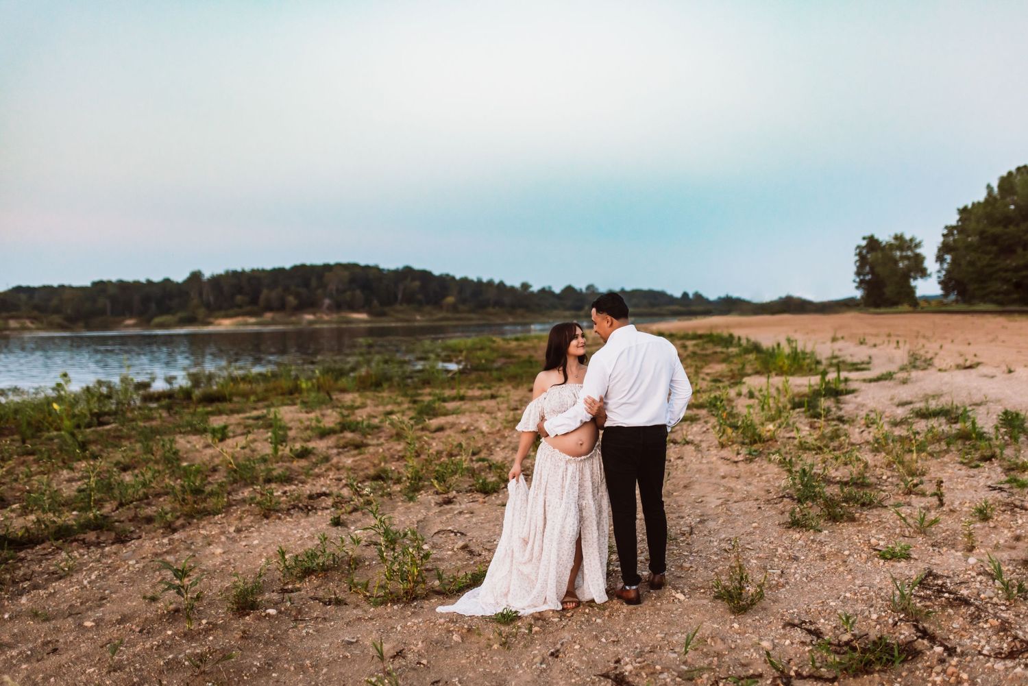 Maternity Photographer in Marion indiana