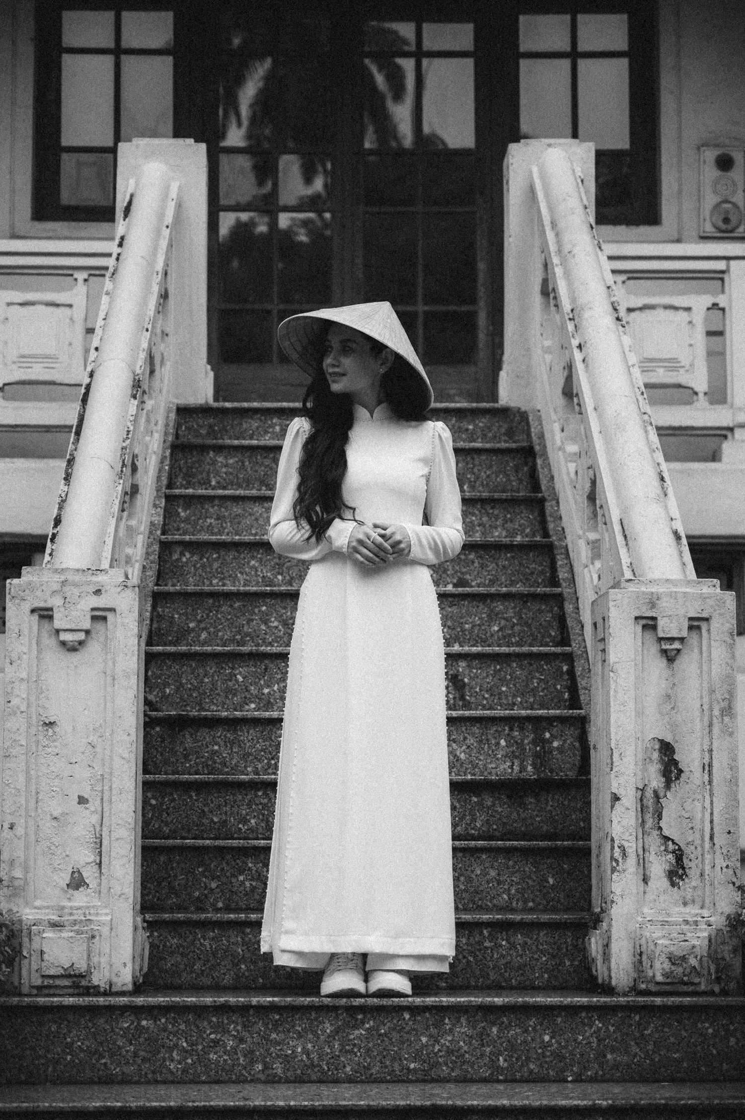 Vietnamese aesthetic photoshoot in Hanoi by Anastasia Sokyrka Photography | Portrait Photographer in Ho Chi Minh City