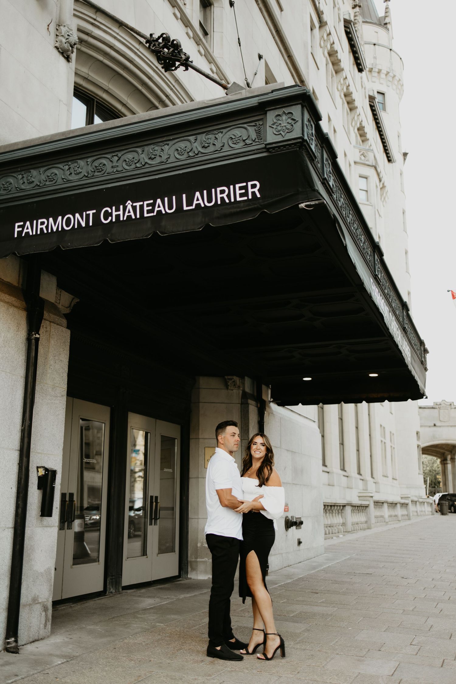 downtown ottawa engagement session