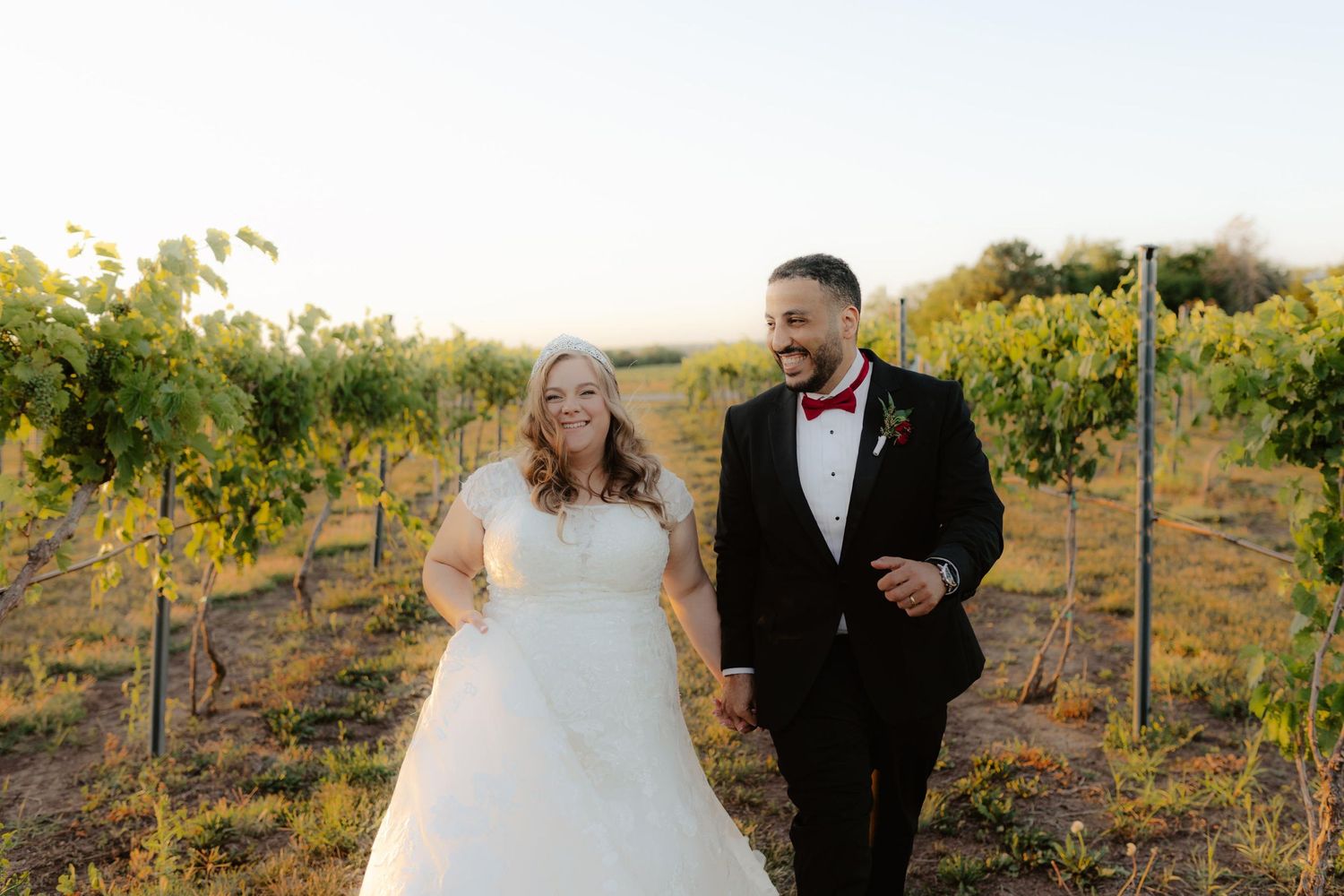 capitol view winery, vineyard nebraska, vineyard wedding photos, vineyard wedding, nebraska winery, nebraska vineyard, l