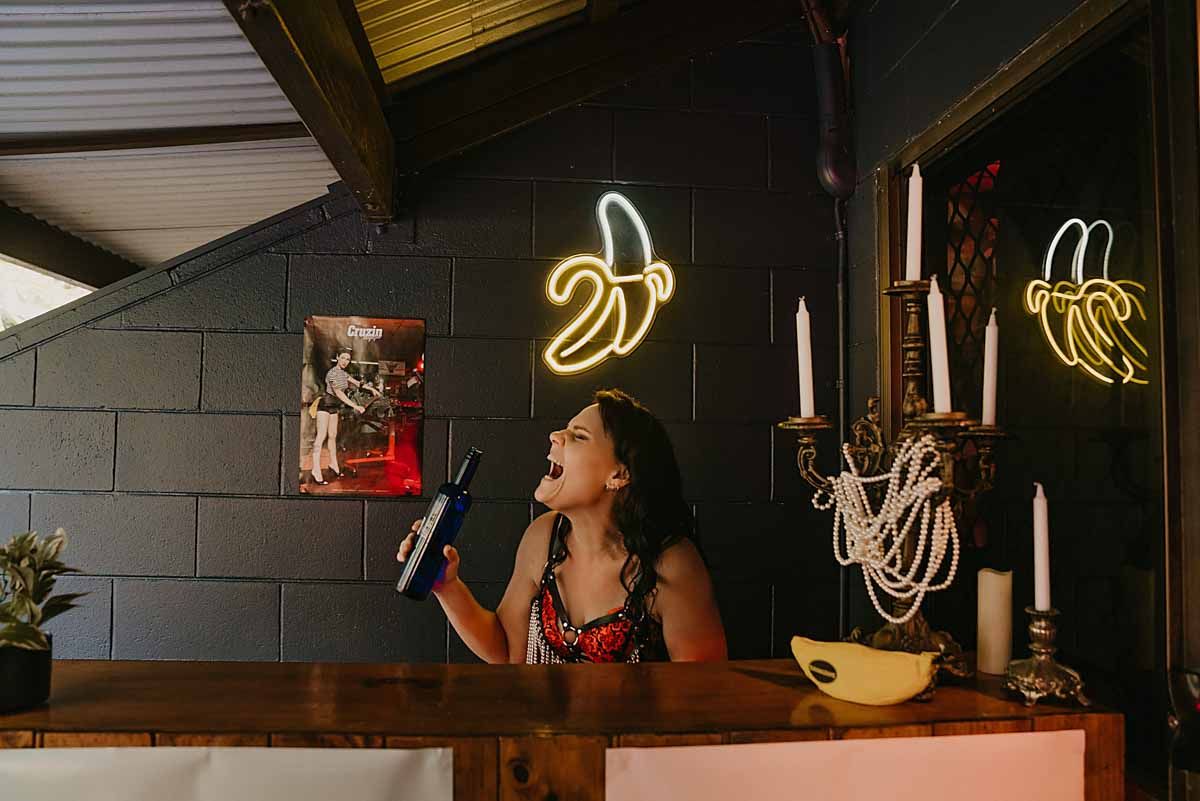 creative & fun boudoir photo sessions in cairns