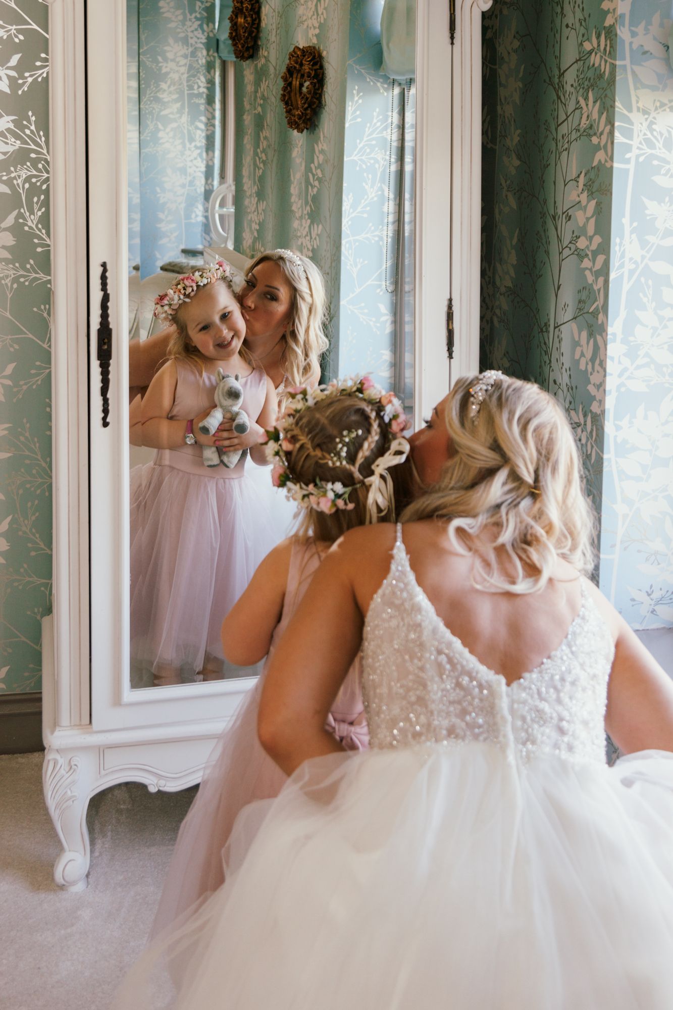 Capturing beautiful moments with our affordable Hampshire wedding photography packages.