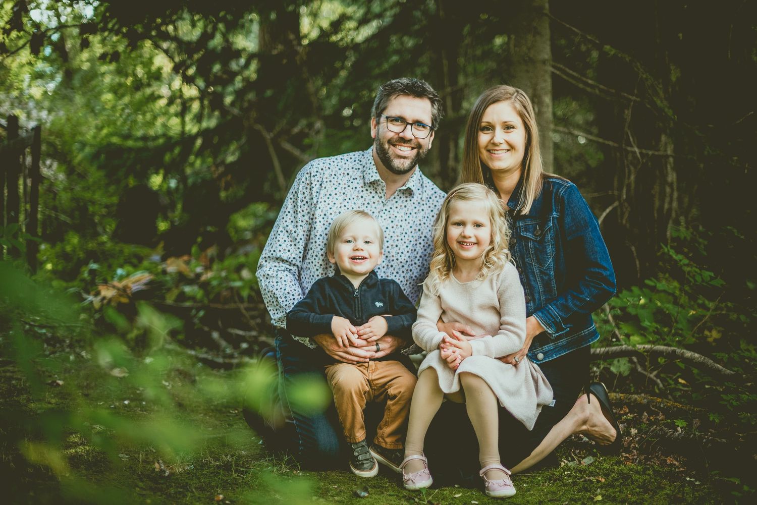 Best Bon Accord Photographers | Shalene Dawn Photography | Family | Maternity | Portraits | Lifestyle