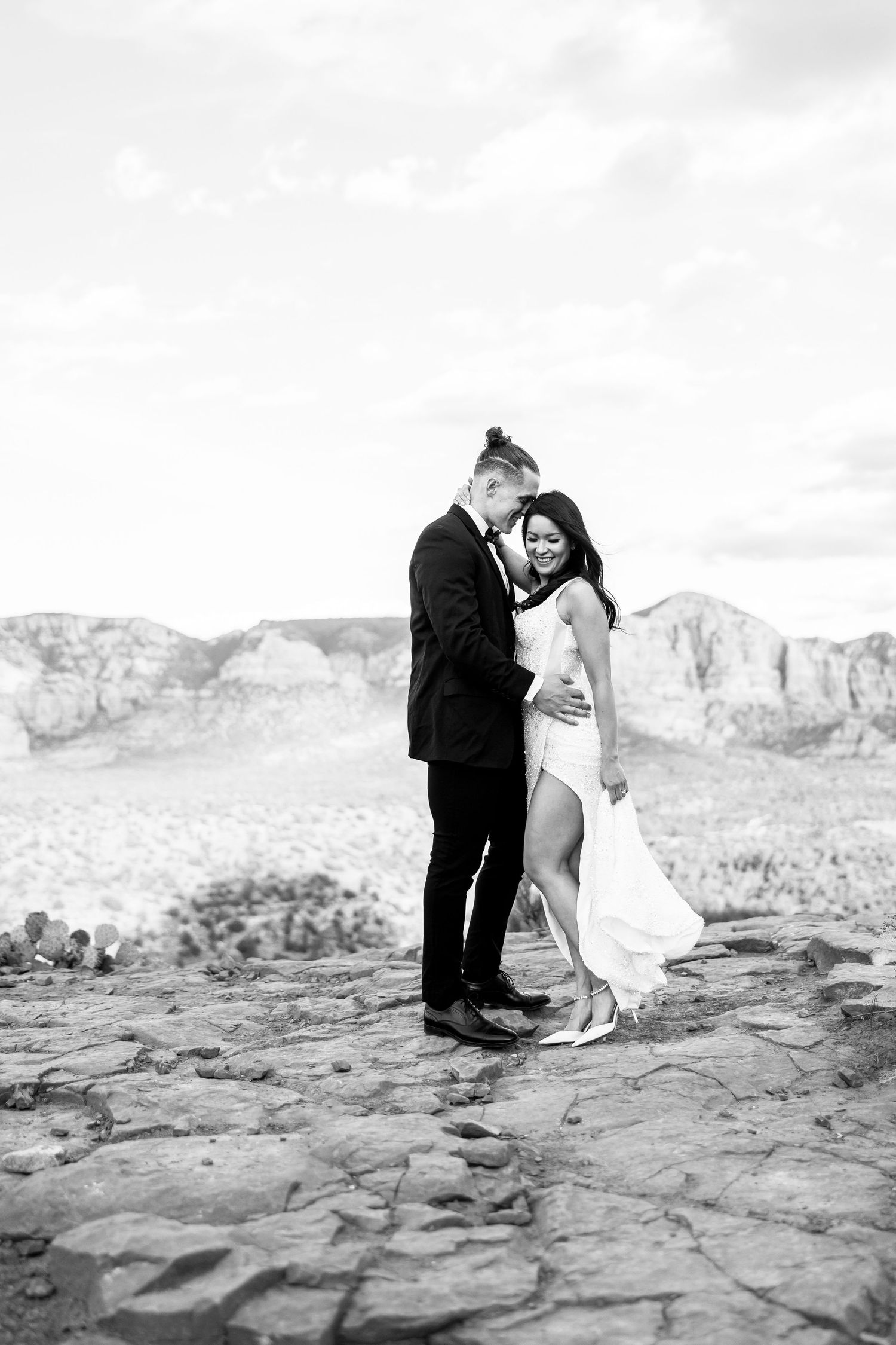 Wedding couple Sedona Arizona, Wedding Blog, b&w photo