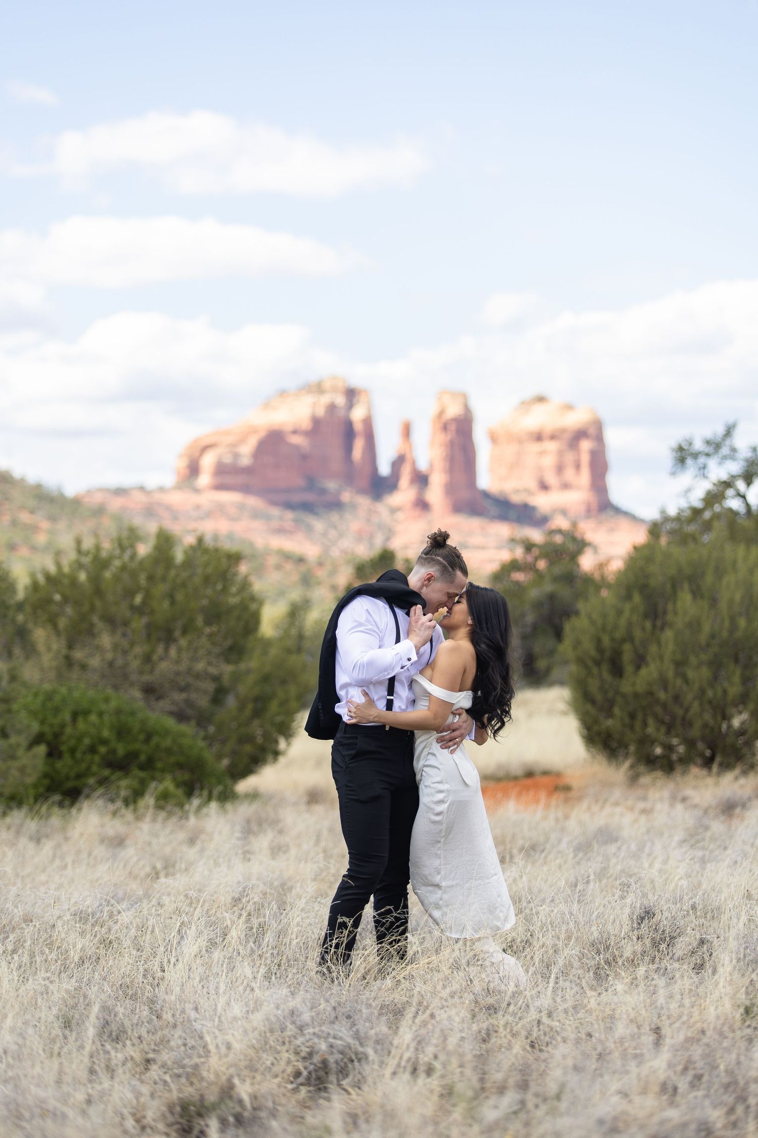 Wedding couple Sedona Arizona, Wedding Blog