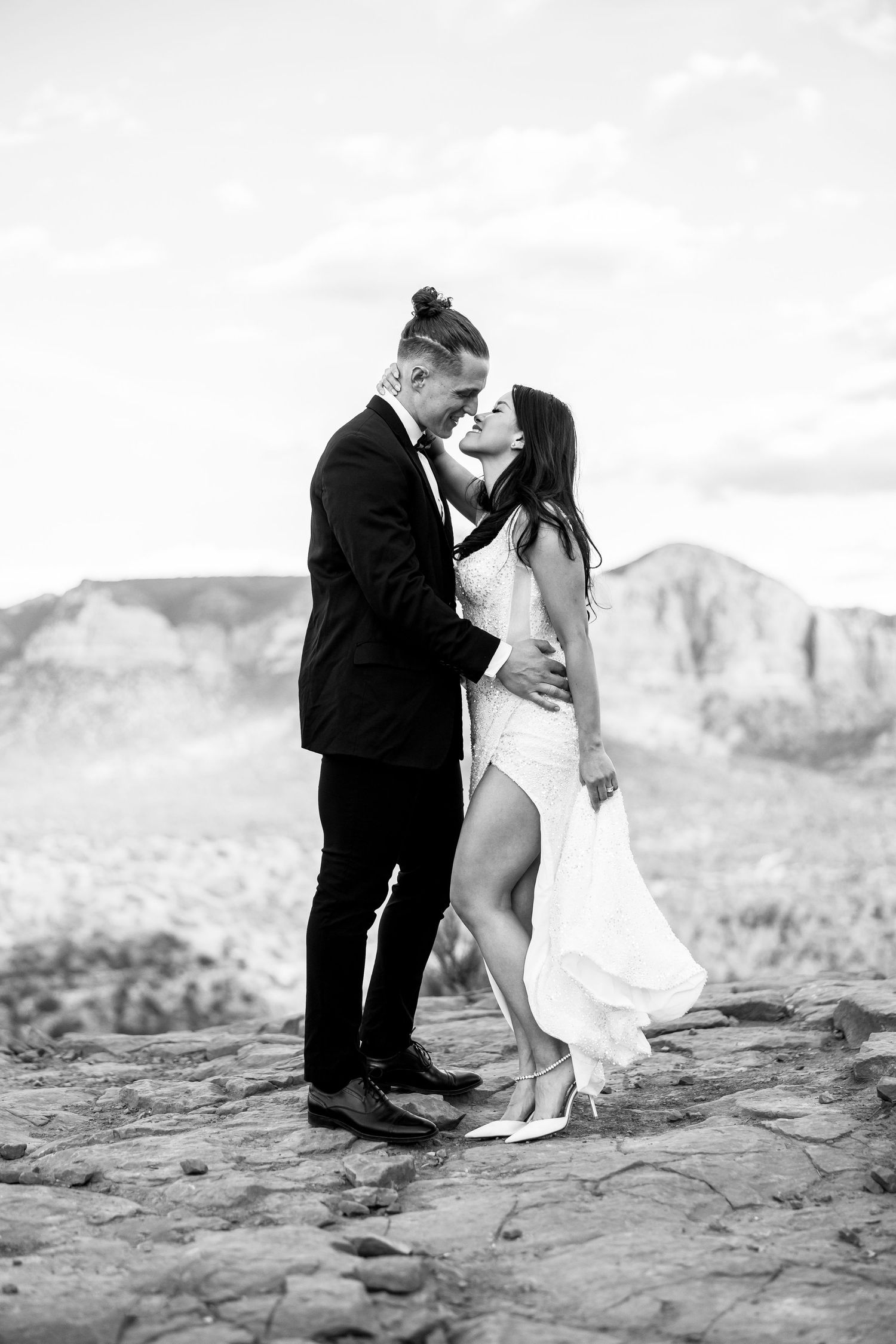 Wedding couple Sedona Arizona, Wedding Blog, b&w photo