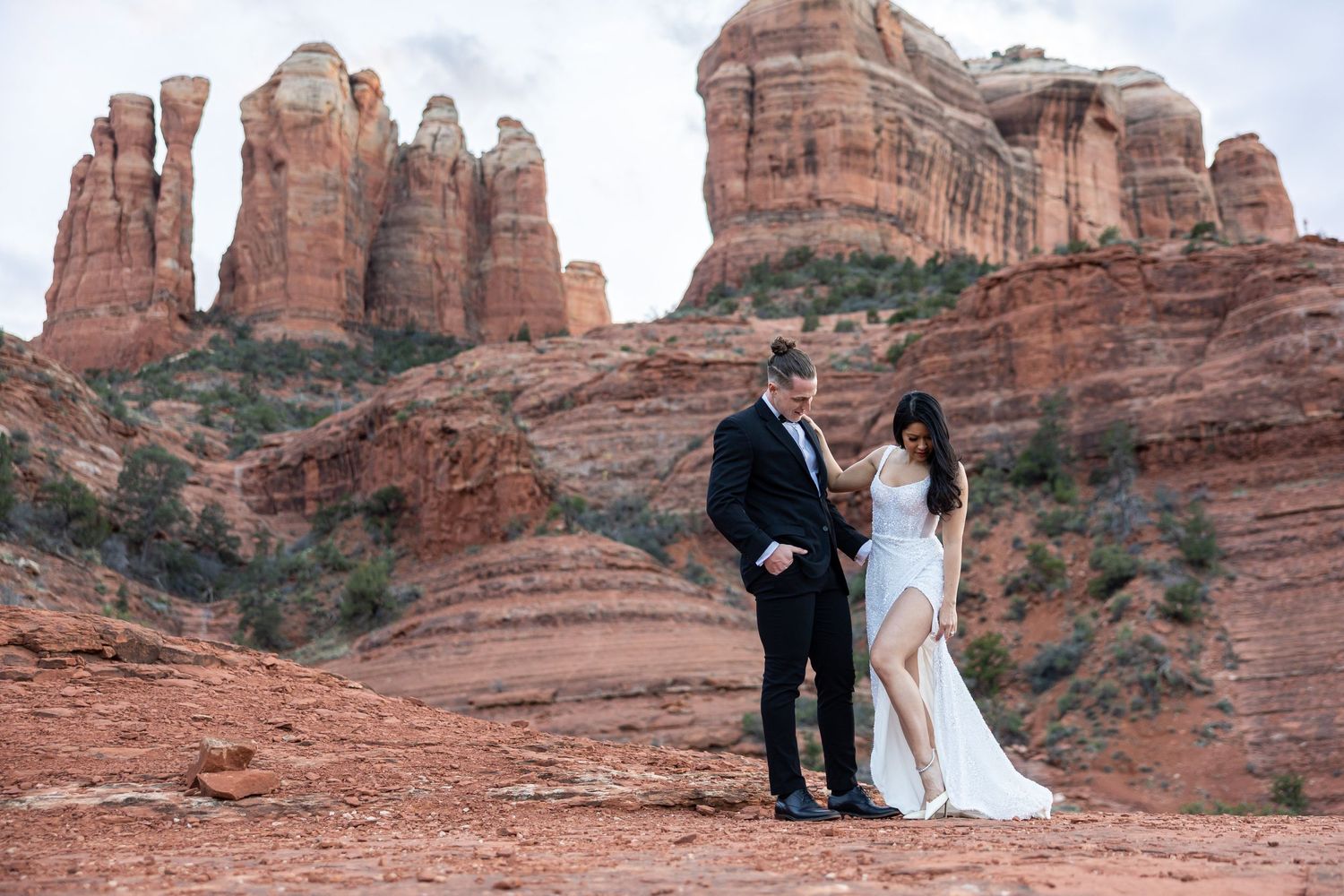 Wedding couple Sedona Arizona, Wedding Blog