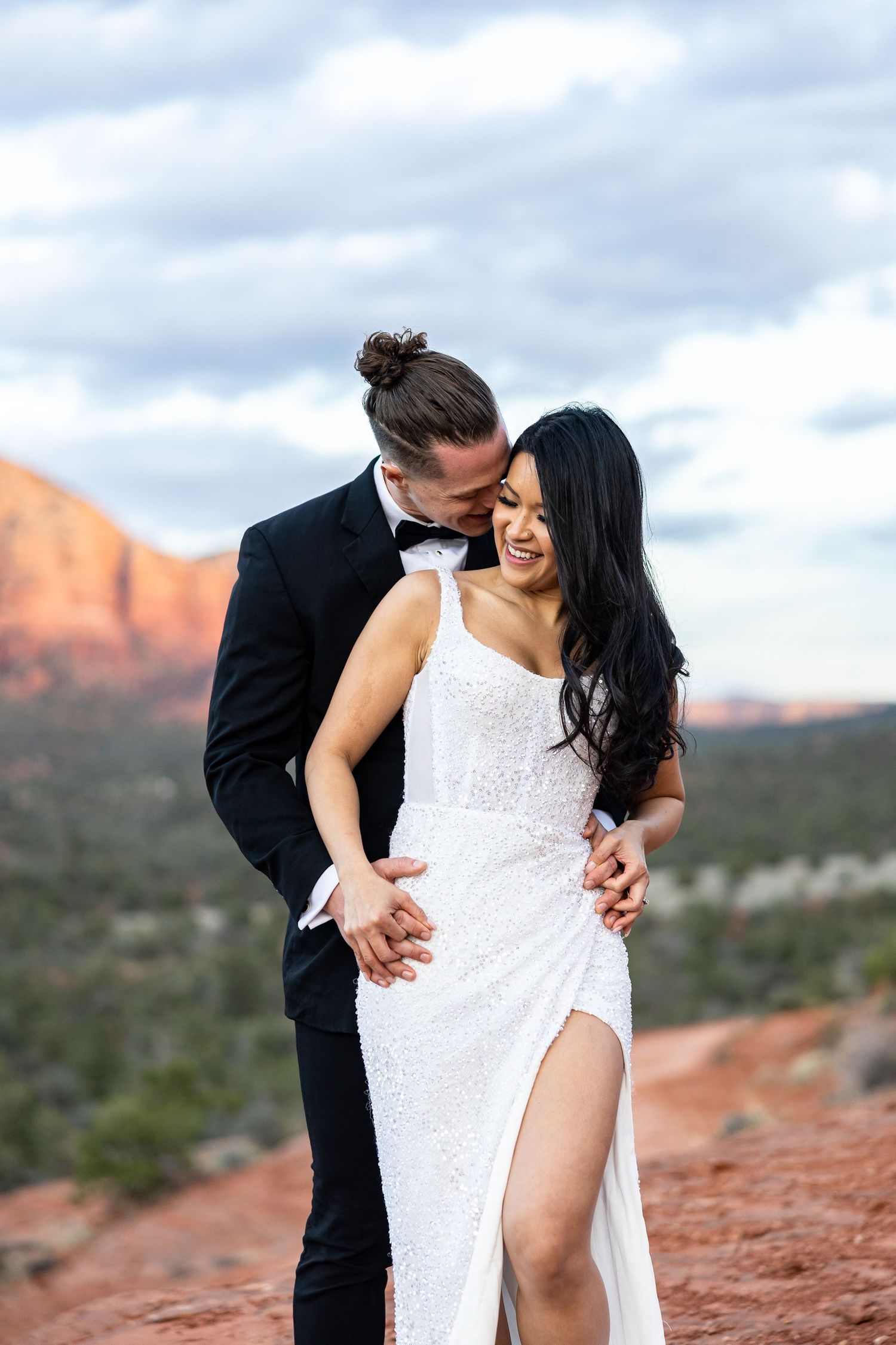 Wedding couple Sedona Arizona, Wedding Blog