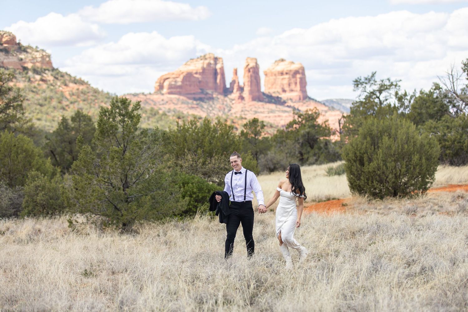 Wedding couple Sedona Arizona, Wedding Blog