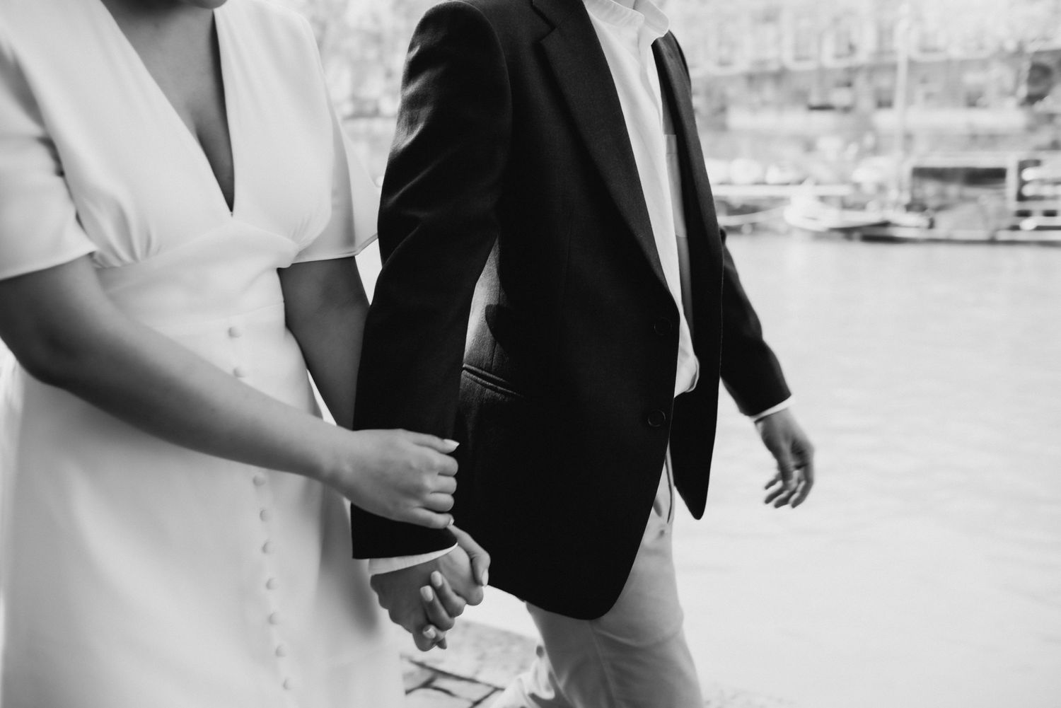 the best elopement photographer Paris france Europe trouwfotograaf Frankrijk Parijs modern bride vintage soul
