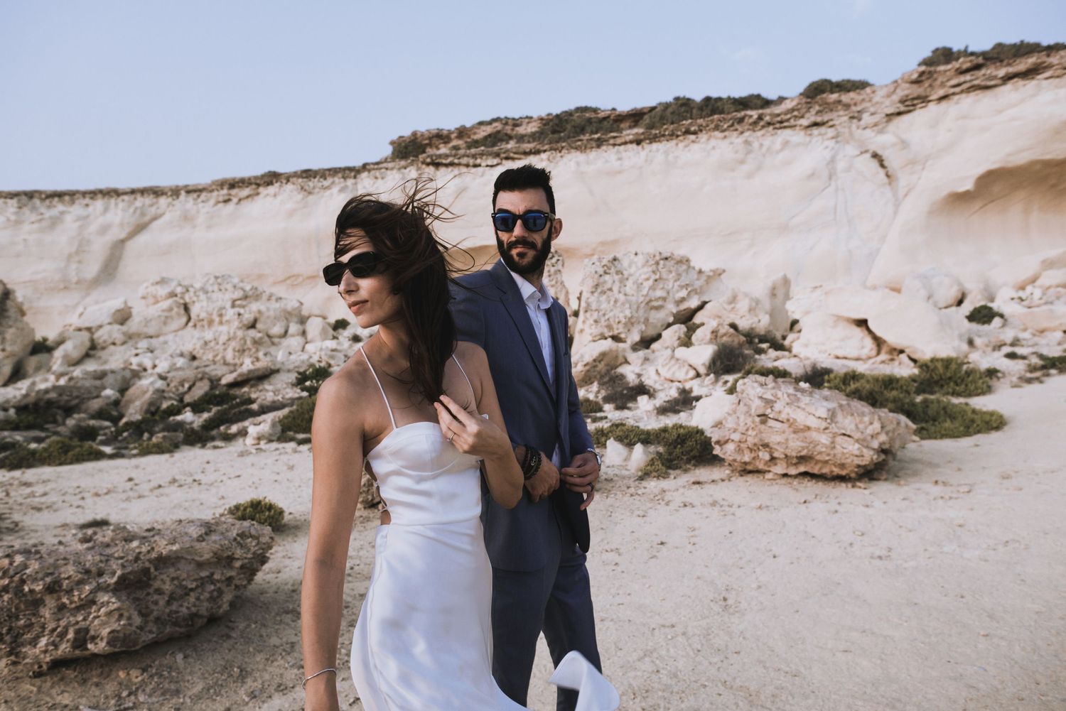 bride groom cliffs gozo malta wedding photographer destination elopement Italy Europe fotograaf Brussel